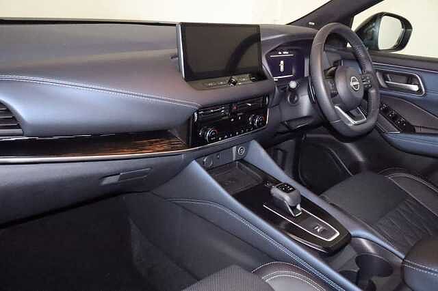 Nissan Qashqai 1.3 DIG-T MHEV Tekna+ XTRON Euro 6 (s/s) 5dr