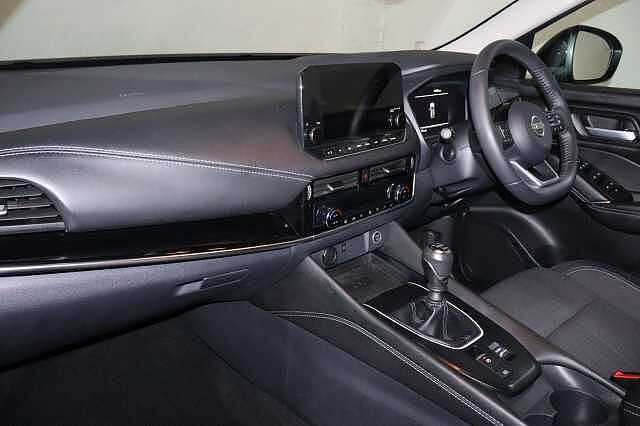 Nissan Qashqai 1.3 DIG-T MHEV Premiere Edition Euro 6 (s/s) 5dr