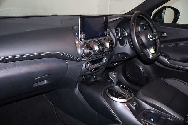 Nissan Juke 1.0 DIG-T N-Connecta DCT Auto Euro 6 (s/s) 5dr