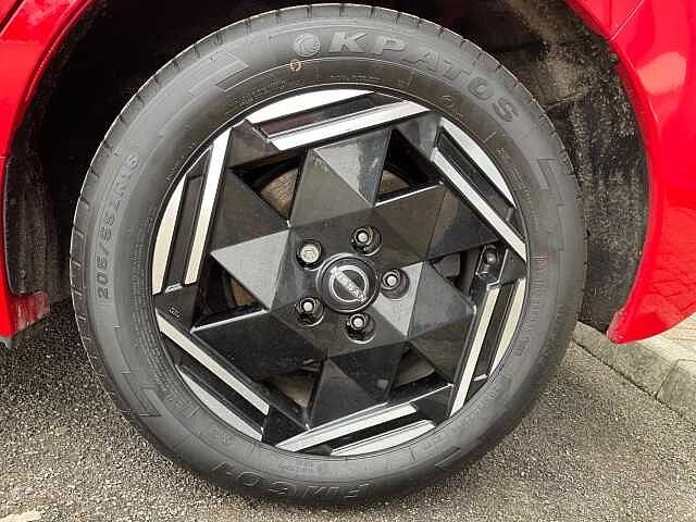 Nissan Leaf 39kWh Acenta Auto 5dr