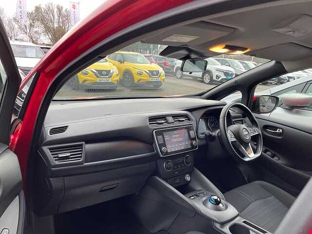 Nissan Leaf 39kWh Acenta Auto 5dr