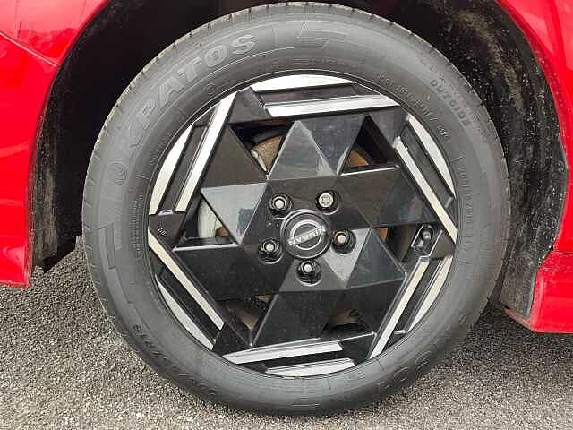 Nissan Leaf 39kWh Acenta Auto 5dr