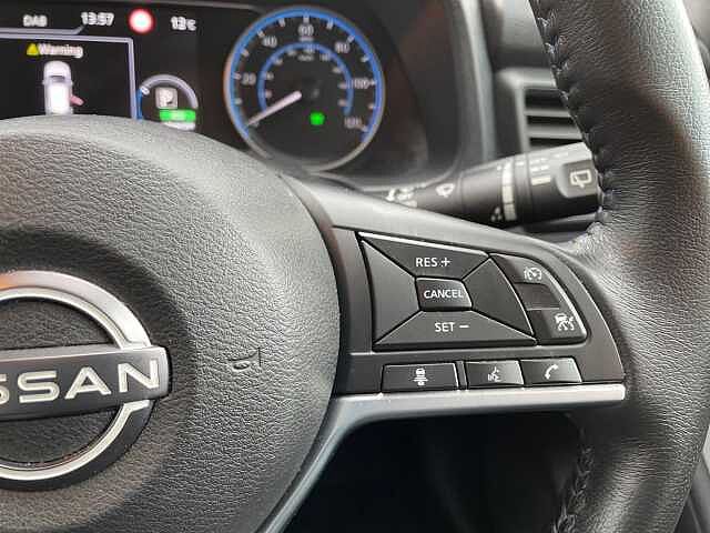 Nissan Leaf 39kWh Acenta Auto 5dr