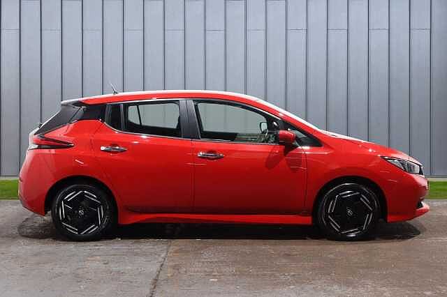 Nissan Leaf 39kWh Acenta Auto 5dr