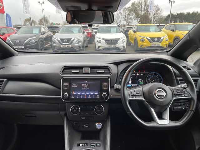 Nissan Leaf 39kWh Acenta Auto 5dr
