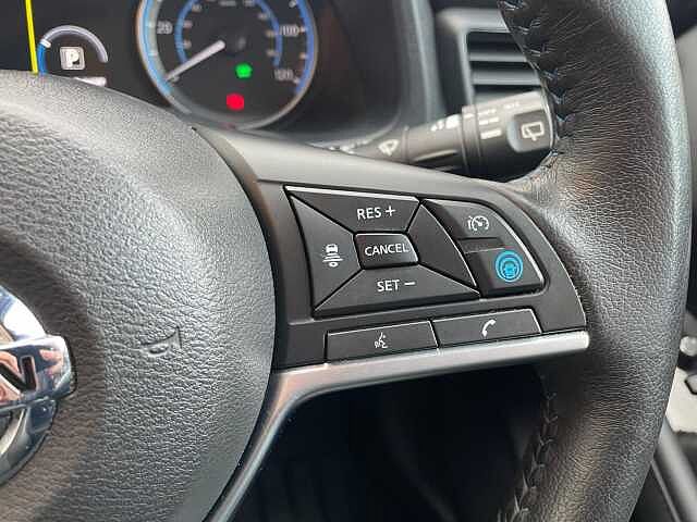 Nissan Leaf 40kWh N-Connecta Auto 5dr