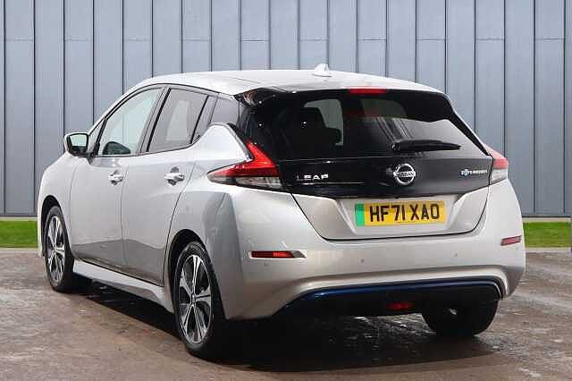 Nissan Leaf 40kWh N-Connecta Auto 5dr