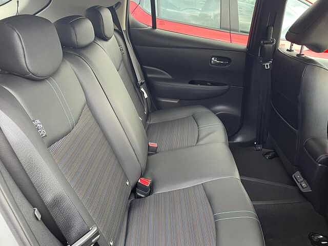 Nissan Leaf 40kWh N-Connecta Auto 5dr