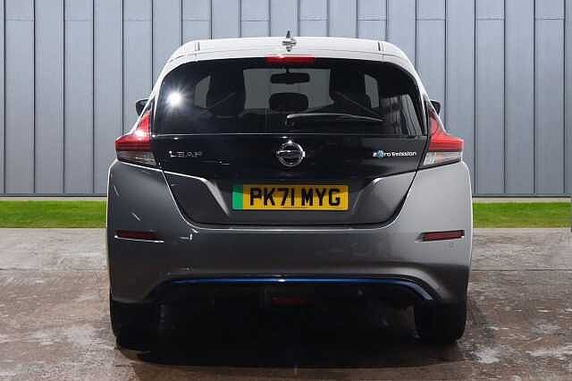 Nissan Leaf 40kWh N-Connecta Auto 5dr