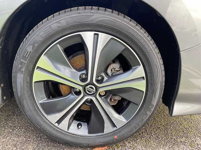 Nissan Leaf 40kWh N-Connecta Auto 5dr