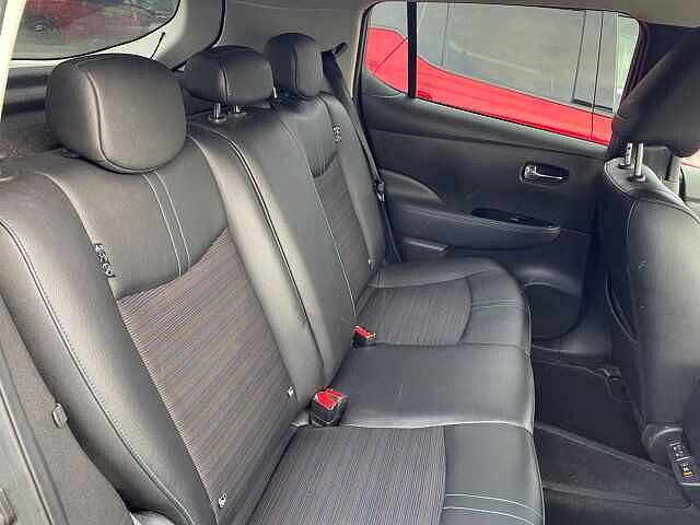 Nissan Leaf 40kWh N-Connecta Auto 5dr