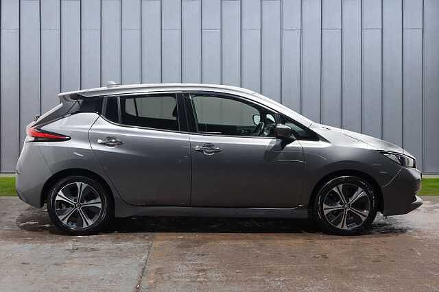 Nissan Leaf 40kWh N-Connecta Auto 5dr
