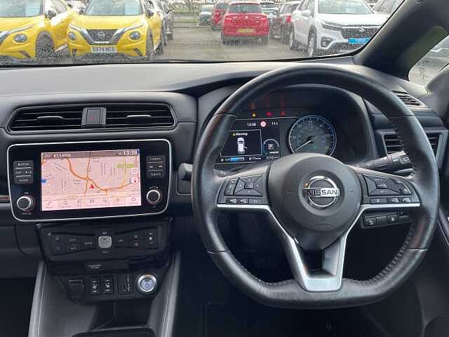 Nissan Leaf 40kWh N-Connecta Auto 5dr