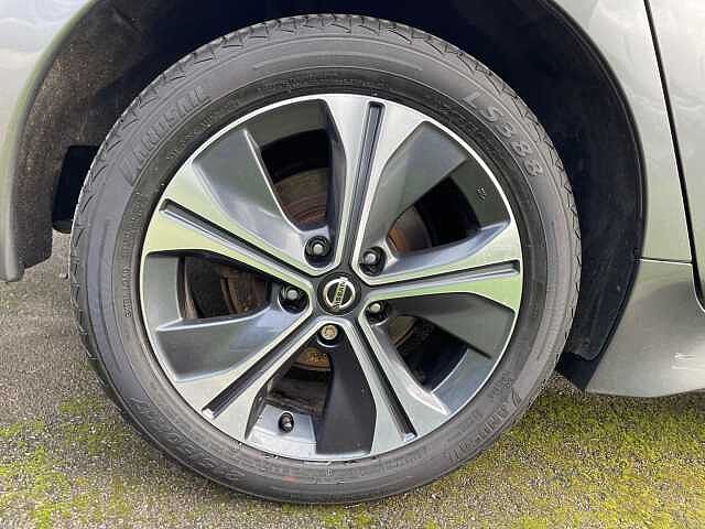 Nissan Leaf 40kWh N-Connecta Auto 5dr