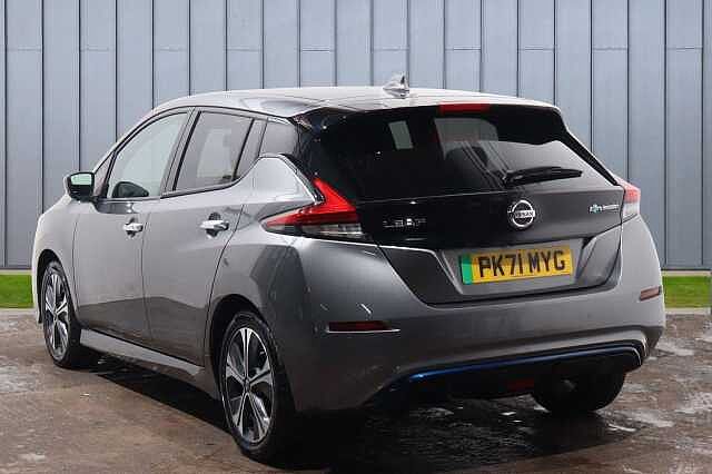 Nissan Leaf 40kWh N-Connecta Auto 5dr