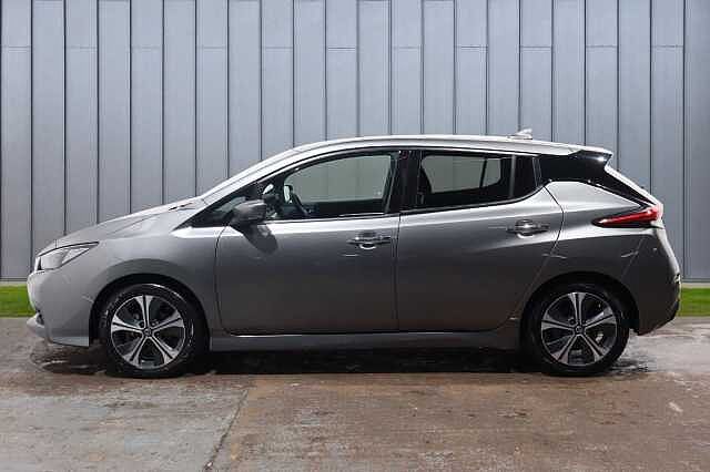 Nissan Leaf 40kWh N-Connecta Auto 5dr