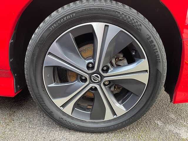 Nissan Leaf 40kWh N-Connecta Auto 5dr