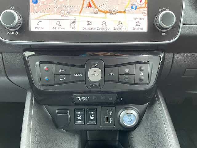 Nissan Leaf 40kWh N-Connecta Auto 5dr