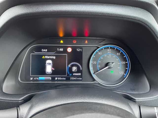 Nissan Leaf 40kWh N-Connecta Auto 5dr