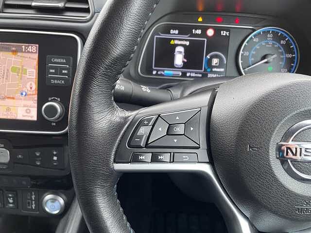 Nissan Leaf 40kWh N-Connecta Auto 5dr