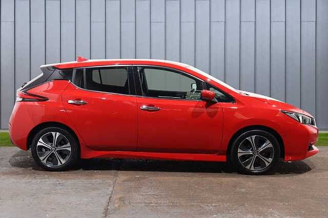 Nissan Leaf 40kWh N-Connecta Auto 5dr