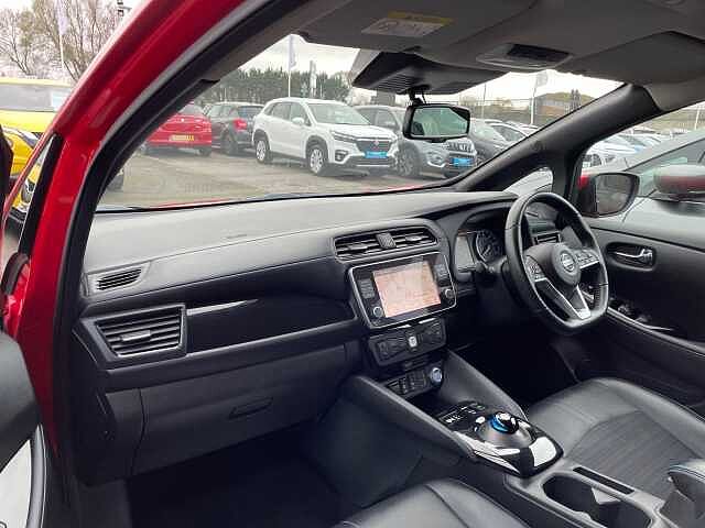 Nissan Leaf 40kWh N-Connecta Auto 5dr