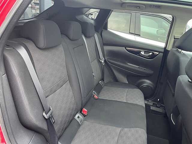Nissan Qashqai 1.2 DIG-T N-Connecta XTRON 2WD Euro 6 (s/s) 5dr