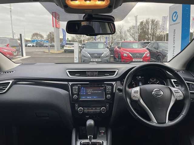 Nissan Qashqai 1.2 DIG-T N-Connecta XTRON 2WD Euro 6 (s/s) 5dr
