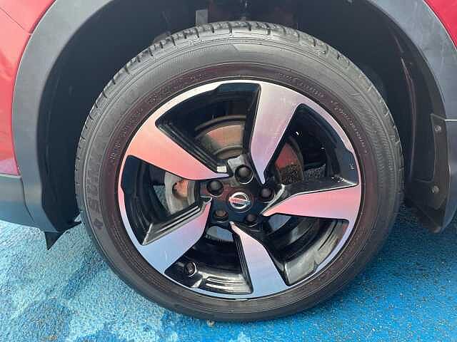 Nissan Qashqai 1.2 DIG-T N-Connecta XTRON 2WD Euro 6 (s/s) 5dr