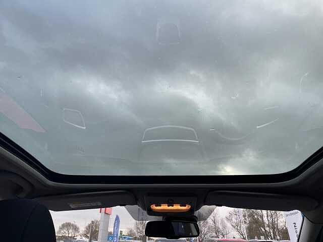 Nissan Qashqai 1.2 DIG-T N-Connecta XTRON 2WD Euro 6 (s/s) 5dr