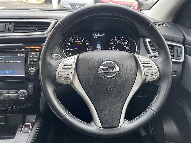 Nissan Qashqai 1.2 DIG-T N-Connecta XTRON 2WD Euro 6 (s/s) 5dr