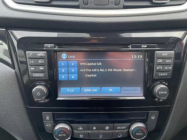 Nissan Qashqai 1.2 DIG-T N-Connecta XTRON 2WD Euro 6 (s/s) 5dr