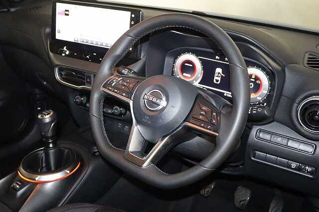 Nissan Juke 1.0 DIG-T N-Connecta Euro 6 (s/s) 5dr