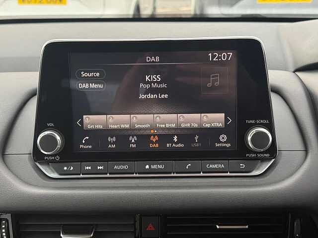 Nissan Qashqai 1.3 DIG-T MHEV Acenta Premium XTRON Euro 6 (s/s) 5dr