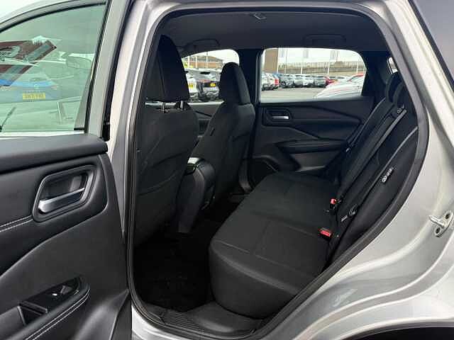 Nissan Qashqai 1.3 DIG-T MHEV Acenta Premium XTRON Euro 6 (s/s) 5dr