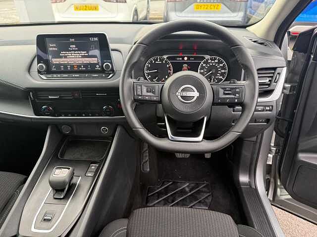 Nissan Qashqai 1.3 DIG-T MHEV Acenta Premium XTRON Euro 6 (s/s) 5dr