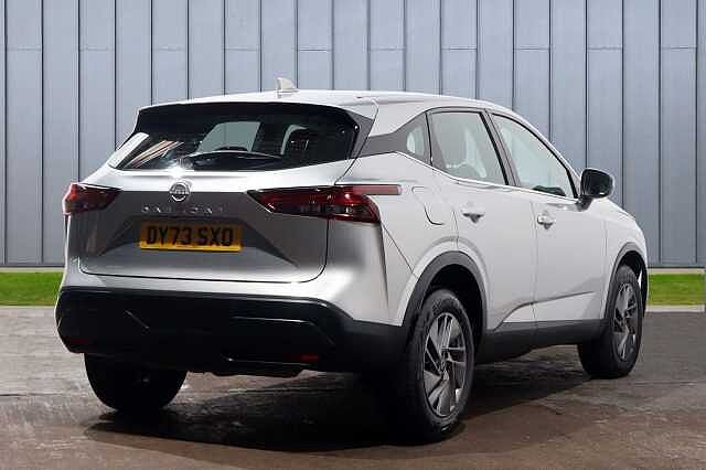 Nissan Qashqai 1.3 DIG-T MHEV Acenta Premium XTRON Euro 6 (s/s) 5dr