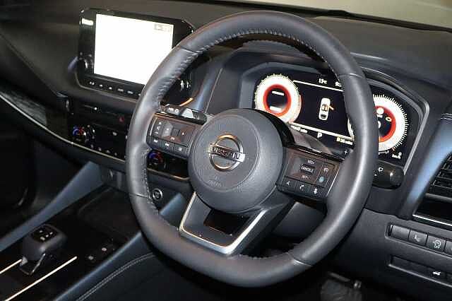 Nissan Qashqai 1.3 DIG-T MHEV Tekna+ XTRON Euro 6 (s/s) 5dr