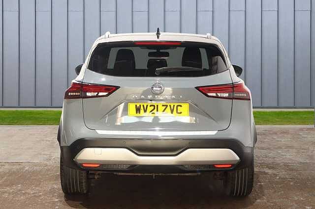 Nissan Qashqai 1.3 DIG-T MHEV Premiere Edition Euro 6 (s/s) 5dr